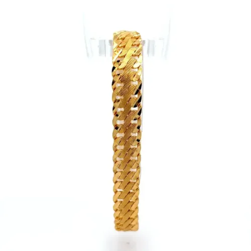 Valiant Textured Gold Chain Bracelet | Mustafa Jewellery Singapore