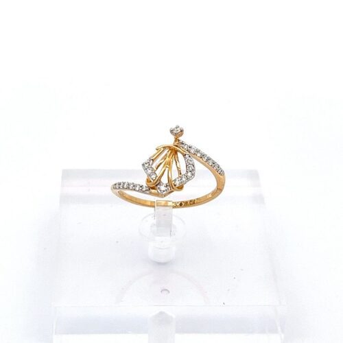 Dainty Diamond Ring | Mustafa Jewellery Malaysia